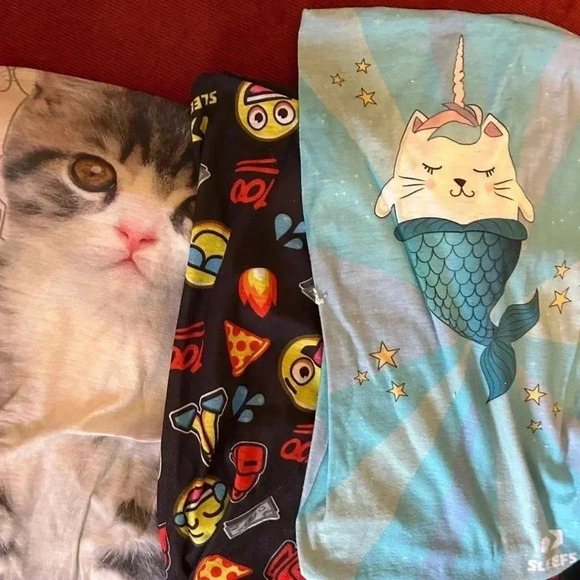 Sleefs neck gaitors - a collection of 7 in a variety of designs. - Picture 1 of 8